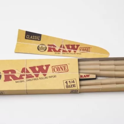 Raw Classic Cones 1 1/4 20PK